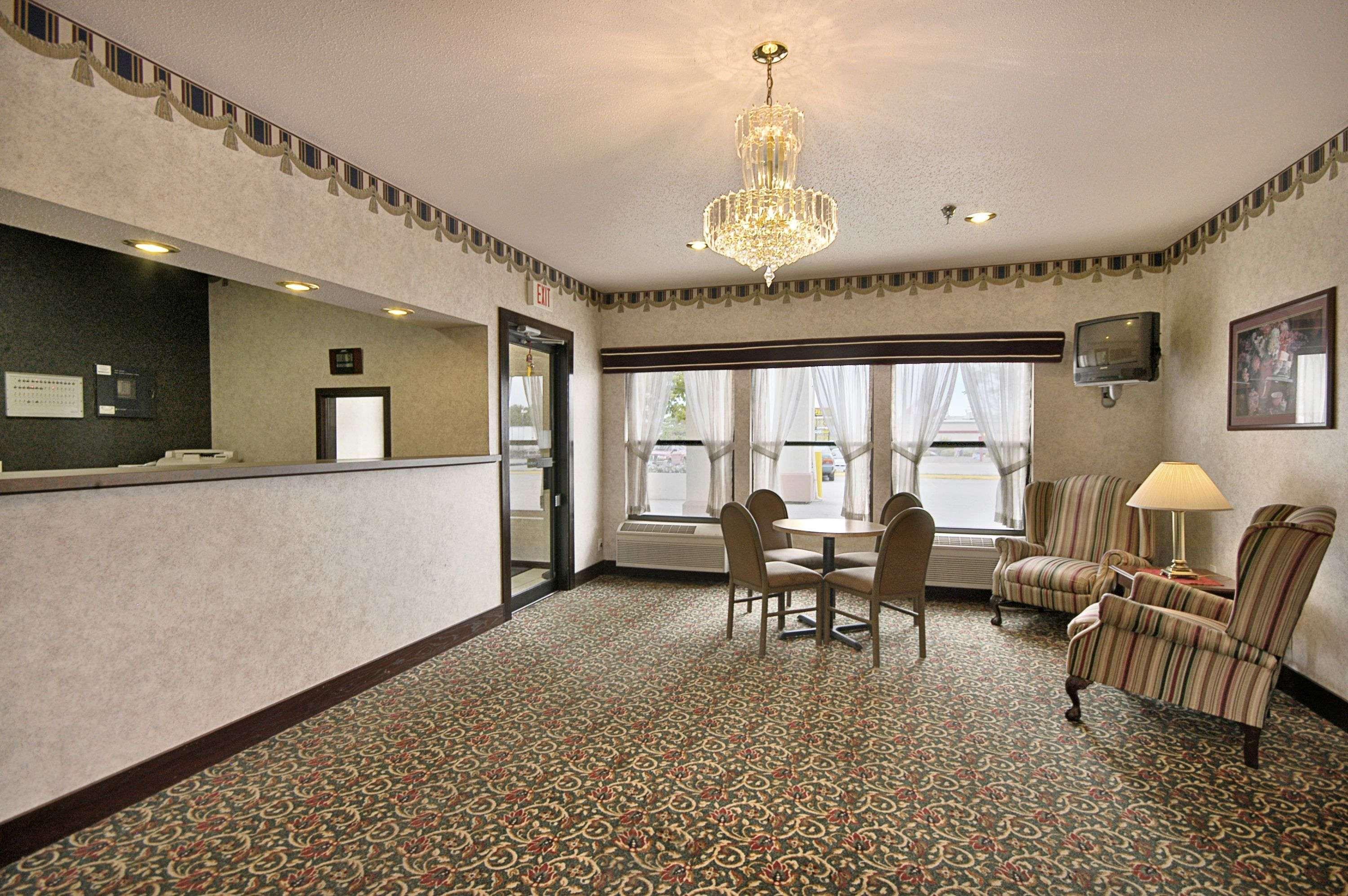 Days Inn By Wyndham Walcott Davenport Extérieur photo