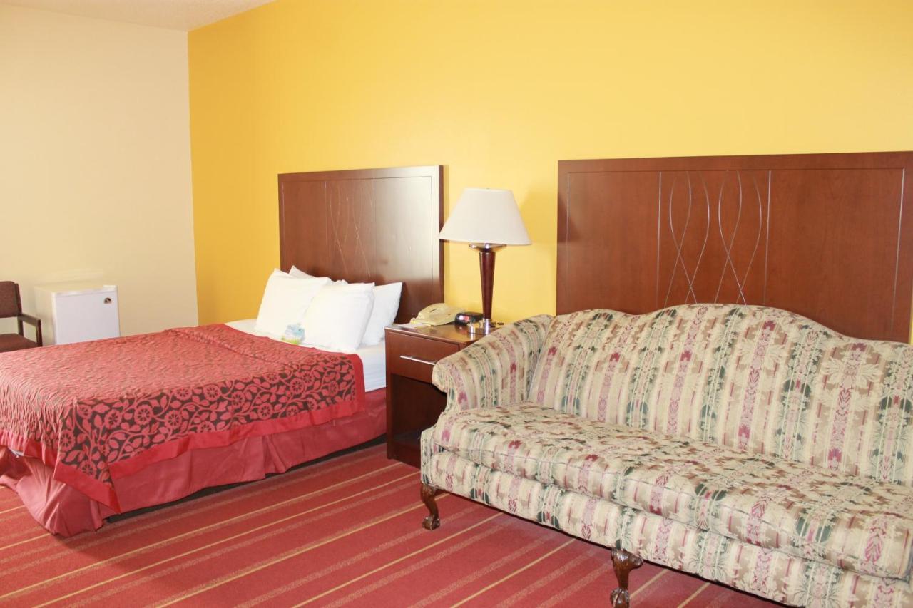 Days Inn By Wyndham Walcott Davenport Extérieur photo