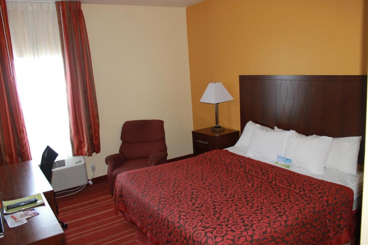 Days Inn By Wyndham Walcott Davenport Extérieur photo
