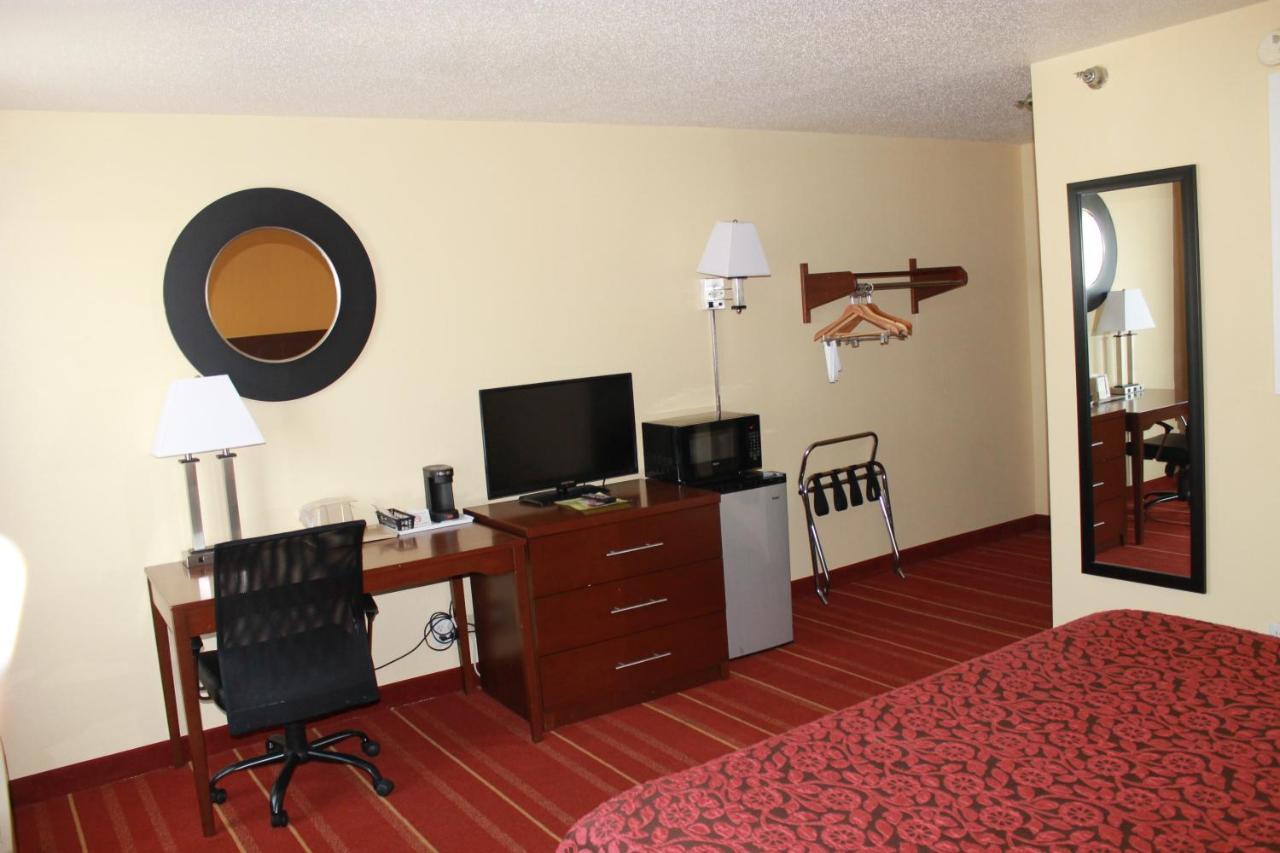 Days Inn By Wyndham Walcott Davenport Extérieur photo