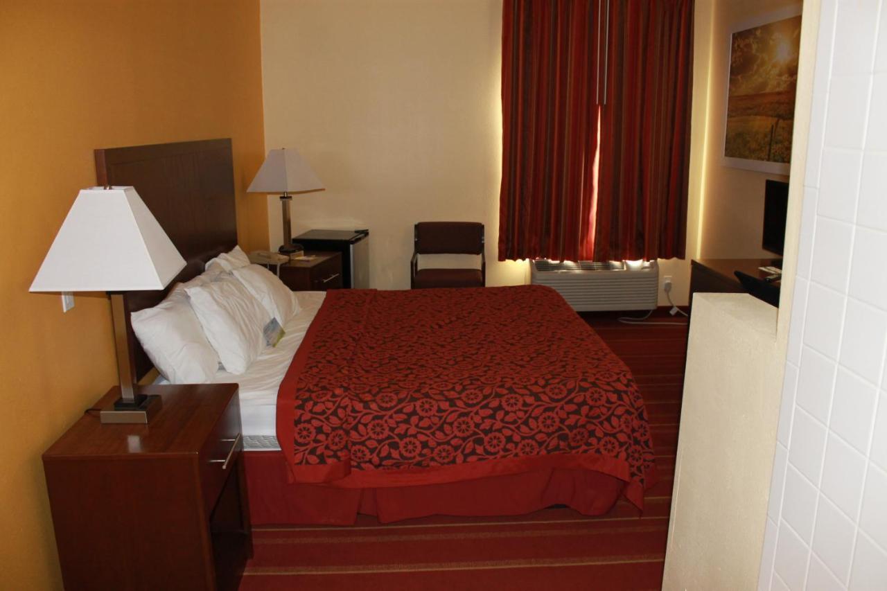 Days Inn By Wyndham Walcott Davenport Extérieur photo